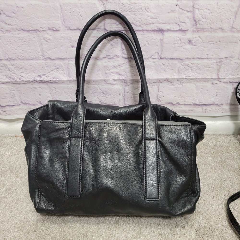 Michael Kors Tippi Large Satchel Handbag Black Gray Fold‎ Over Leather Purse - Picture 2 of 8